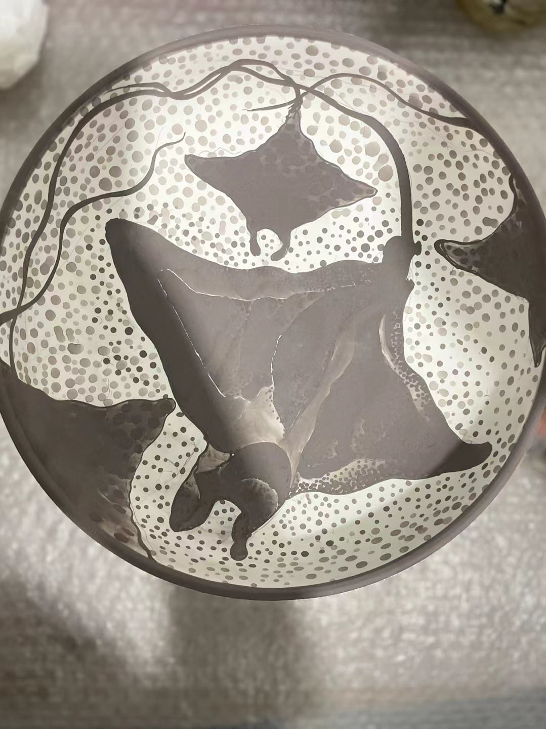 Manta rays decorated porcelain fruit plate（customized）